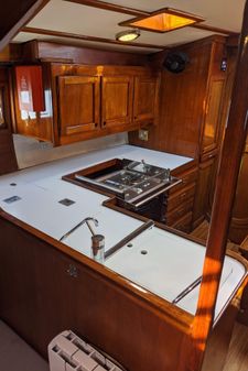 Helmsman Bosun Queen 55 image