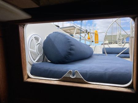 Helmsman Bosun Queen 55 image