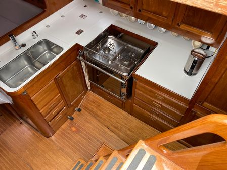 Helmsman Bosun Queen 55 image