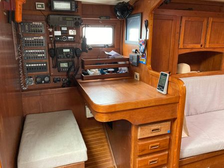 Helmsman Bosun Queen 55 image