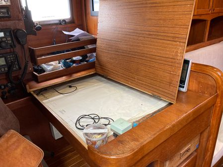 Helmsman Bosun Queen 55 image