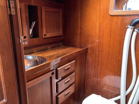 Helmsman Bosun Queen 55 image