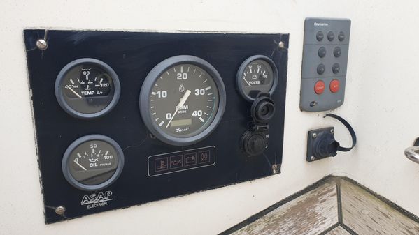 Helmsman Bosun Queen 55 image