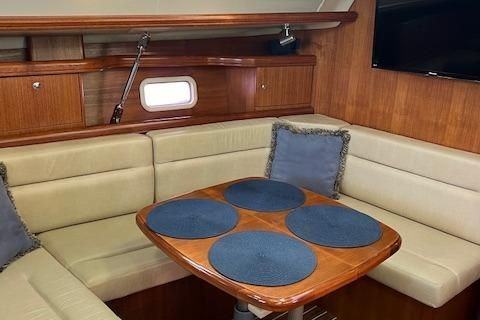 Hunter 44 Deck Salon image