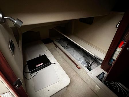Sea Ray 420 Sedan Bridge image