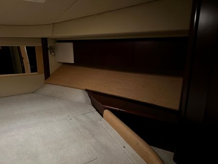 Sea Ray 420 Sedan Bridge image