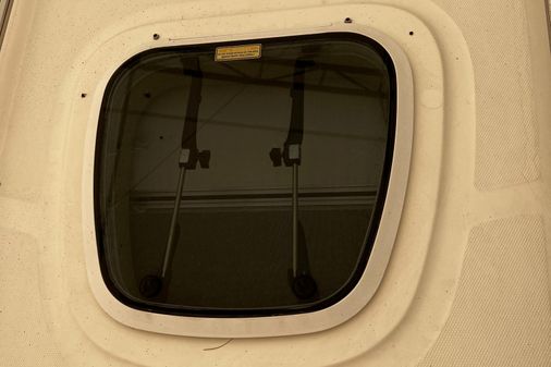 Sea Ray 420 Sedan Bridge image