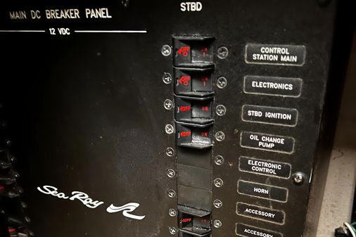 Sea Ray 420 Sedan Bridge image