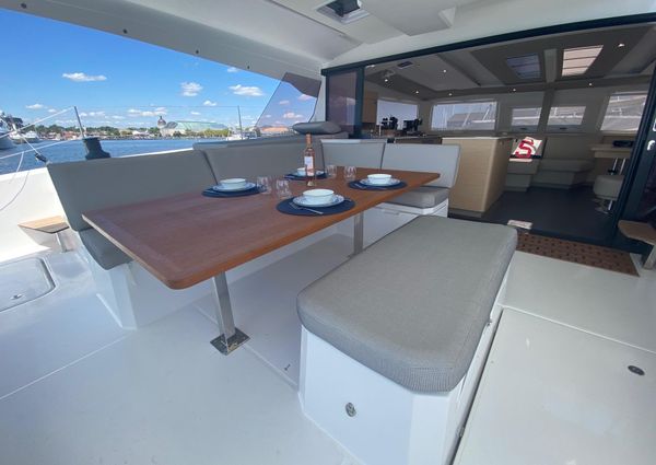 Fountaine Pajot Aura 51 image