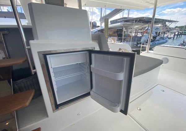 Fountaine Pajot Aura 51 image