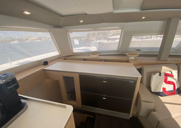 Fountaine Pajot Aura 51 image