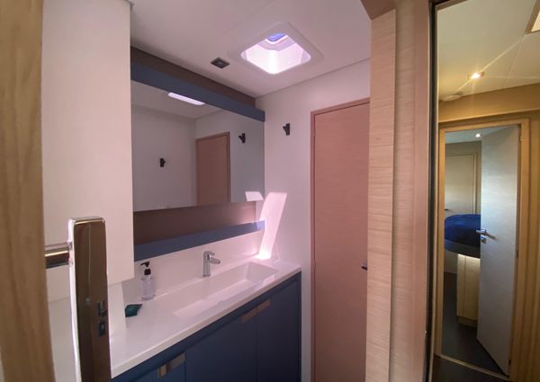 Fountaine Pajot Aura 51 image