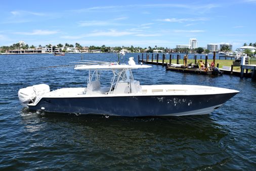 SeaVee 390Z image