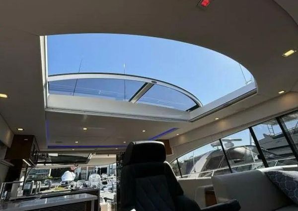 Riviera 5400 Sport Yacht Platinum Edition image