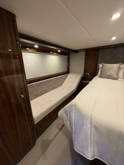 Riviera 5400 Sport Yacht Platinum Edition image