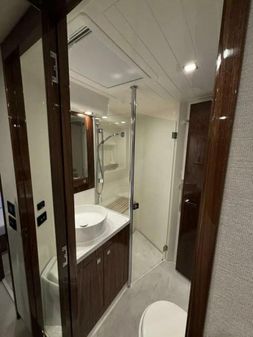 Riviera 5400 Sport Yacht Platinum Edition image