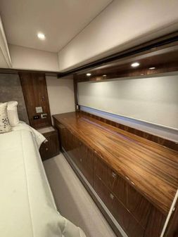 Riviera 5400 Sport Yacht Platinum Edition image