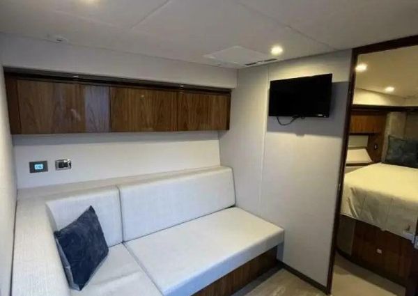 Riviera 5400 Sport Yacht Platinum Edition image