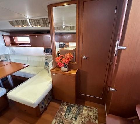 Beneteau Oceanis 45 image