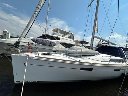 Beneteau Oceanis 45 image