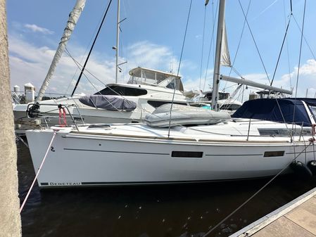 Beneteau Oceanis 45 image