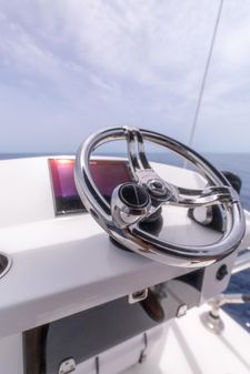 Front Runner 39 Center Console image