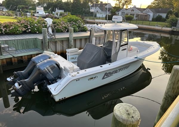 Sea-hunt GAMEFISH-27-WITH-COFFIN-BOX image