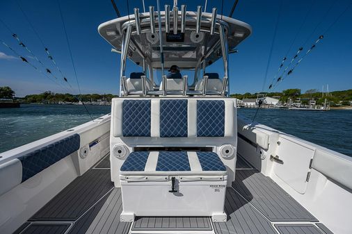 Front Runner 39 Center Console image