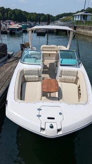 Regal 26 FasDeck image