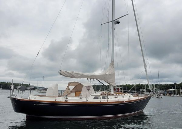 Hinckley SOU-WESTER-42-K-CB-SLOOP image