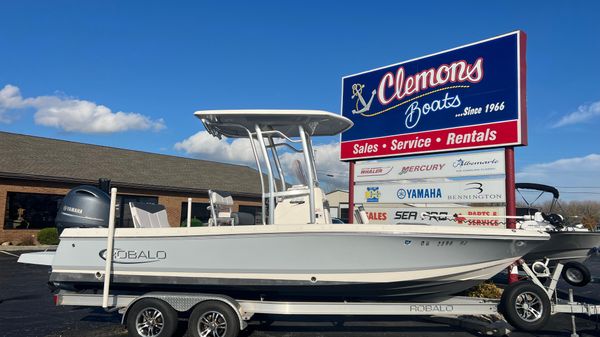 Robalo 226 Cayman 