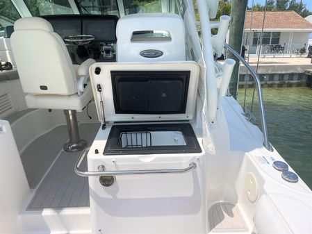 Boston Whaler 345 Conquest image