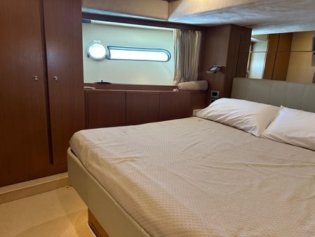 Ferretti Yachts 780 image