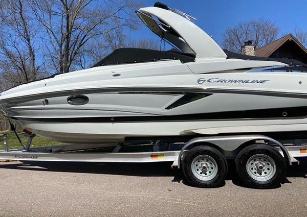 Crownline 280-SS image