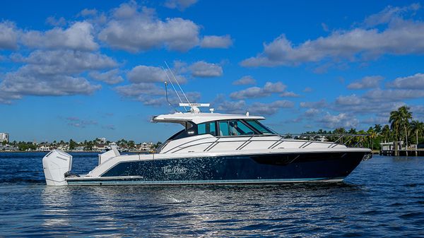 Tiara Yachts 43 LE