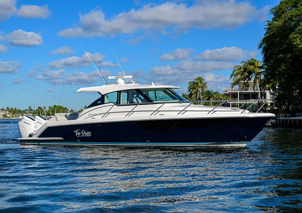 Tiara Yachts 43 LE image