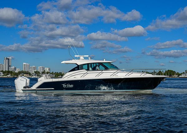 Tiara Yachts 43 LE image