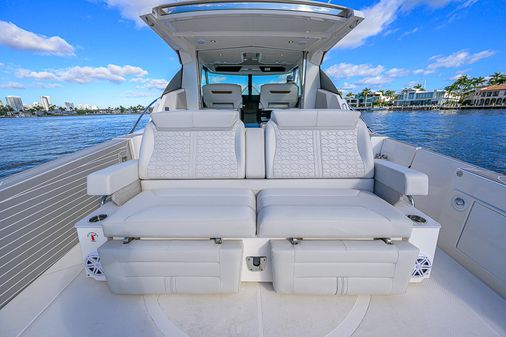 Tiara Yachts 43 LE image