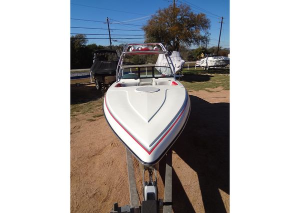 Ski Centurion Tsunami image