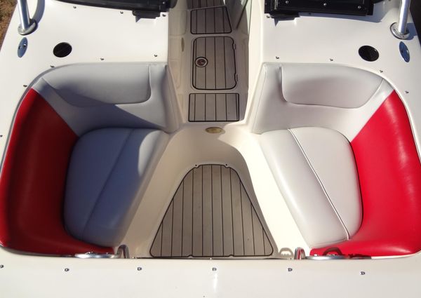 Ski Centurion Tsunami image