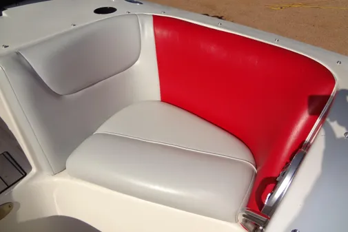 Ski Centurion Tsunami image