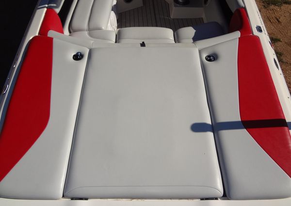 Ski Centurion Tsunami image