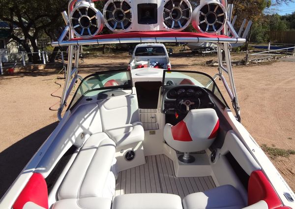 Ski Centurion Tsunami image