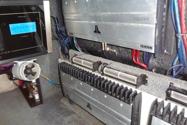 Ski Centurion Tsunami image