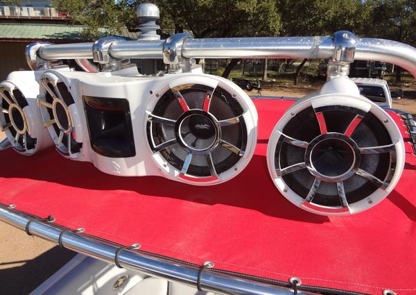 Ski Centurion Tsunami image