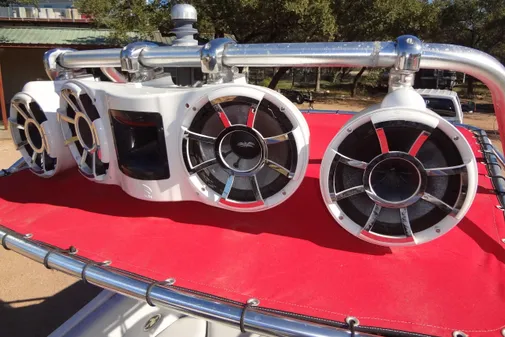 Ski Centurion Tsunami image