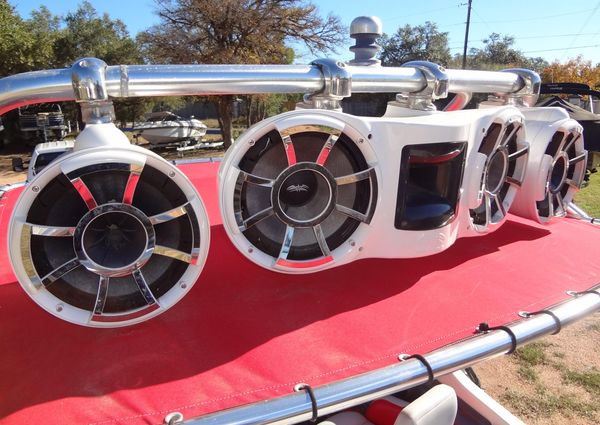 Ski Centurion Tsunami image