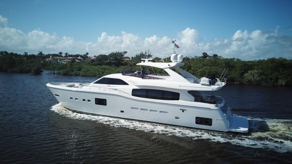 Ferretti Yachts Altura 840 image