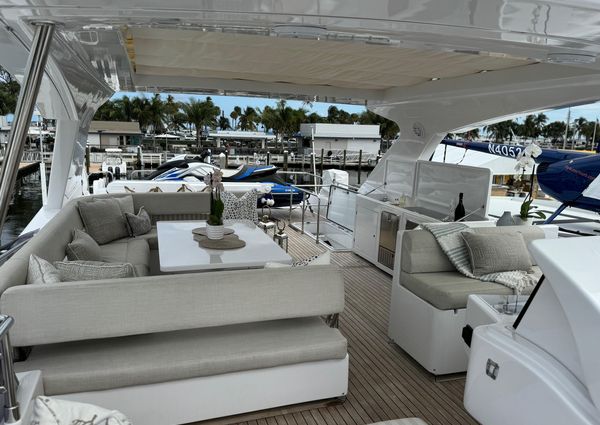 Ferretti-yachts ALTURA-840 image