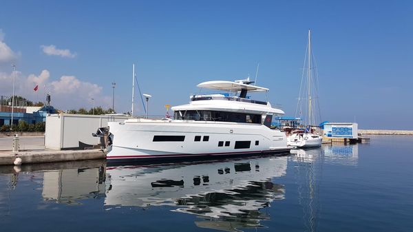 Sirena 64